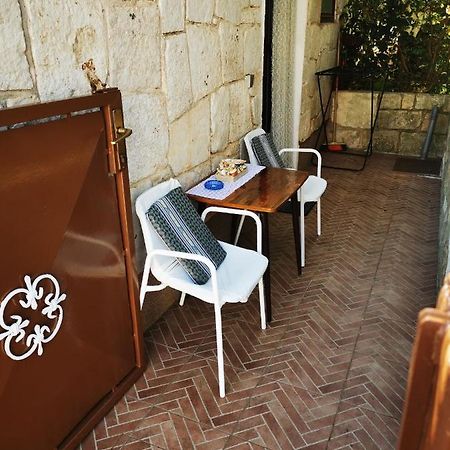 Appartamento Apartman Mali Rovigno Esterno foto